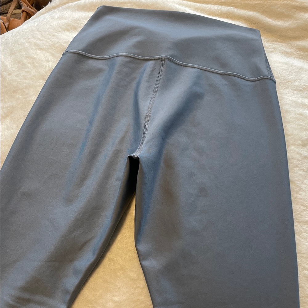 ALO Yoga Steel Blue High-Waist Leggings - Picture 5 of 5
